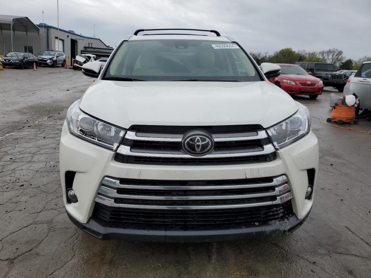 2017 TOYOTA HIGHLANDER