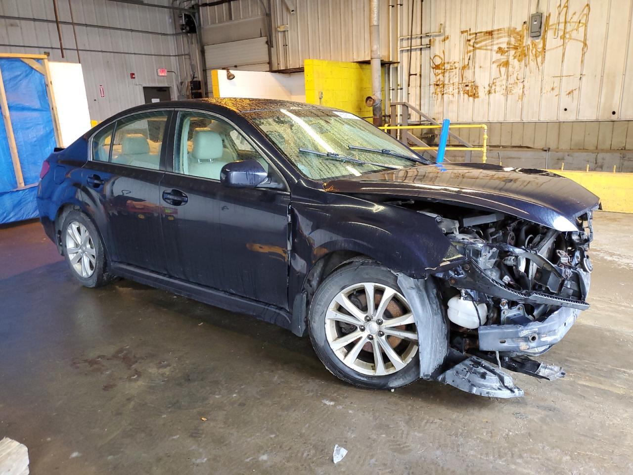 2013 SUBARU Legacy