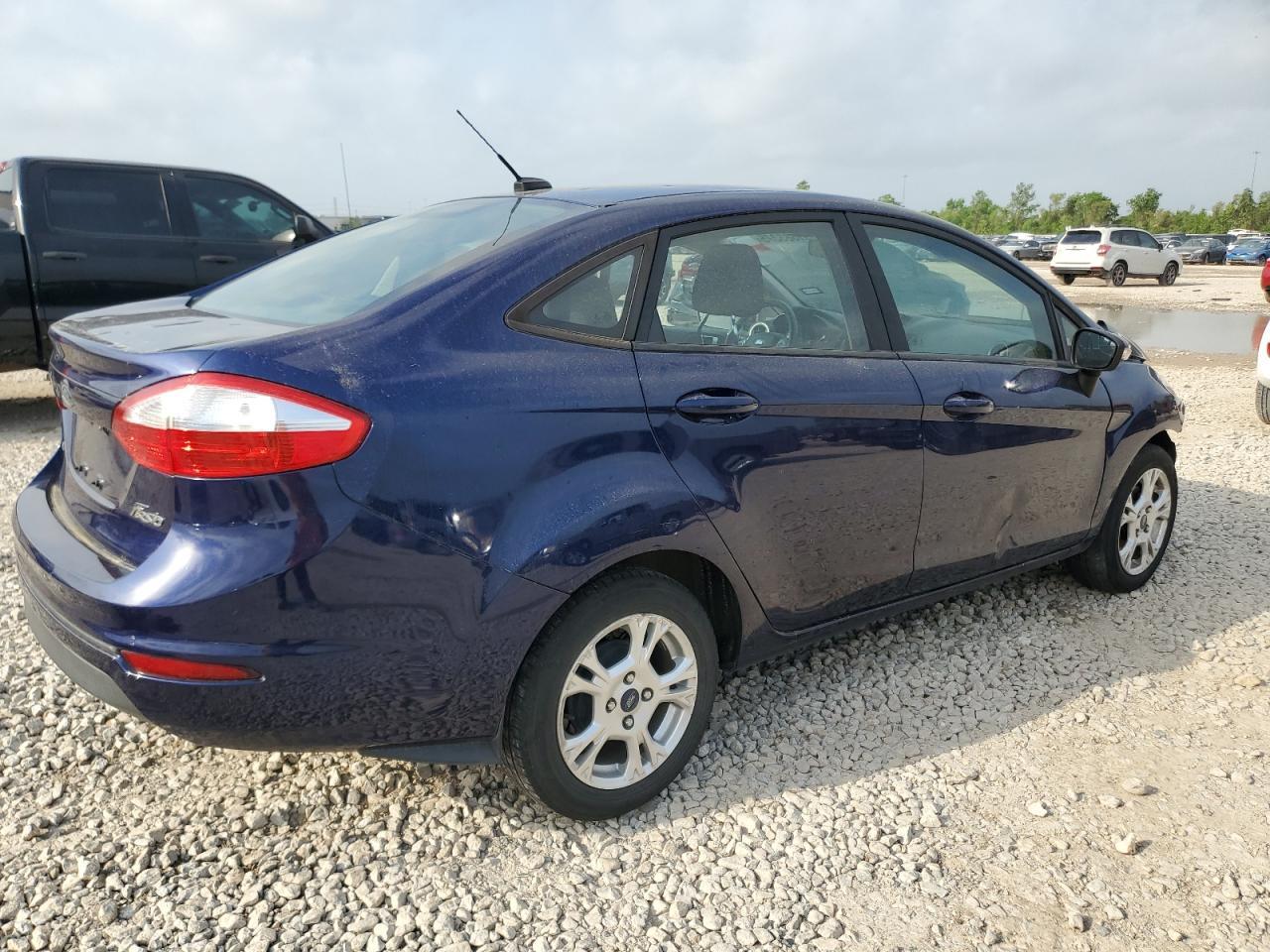 2016 FORD Fiesta