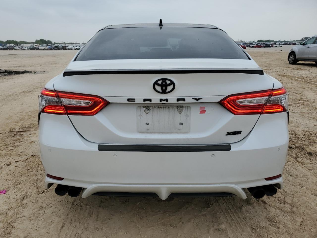 2020 TOYOTA CAMRY