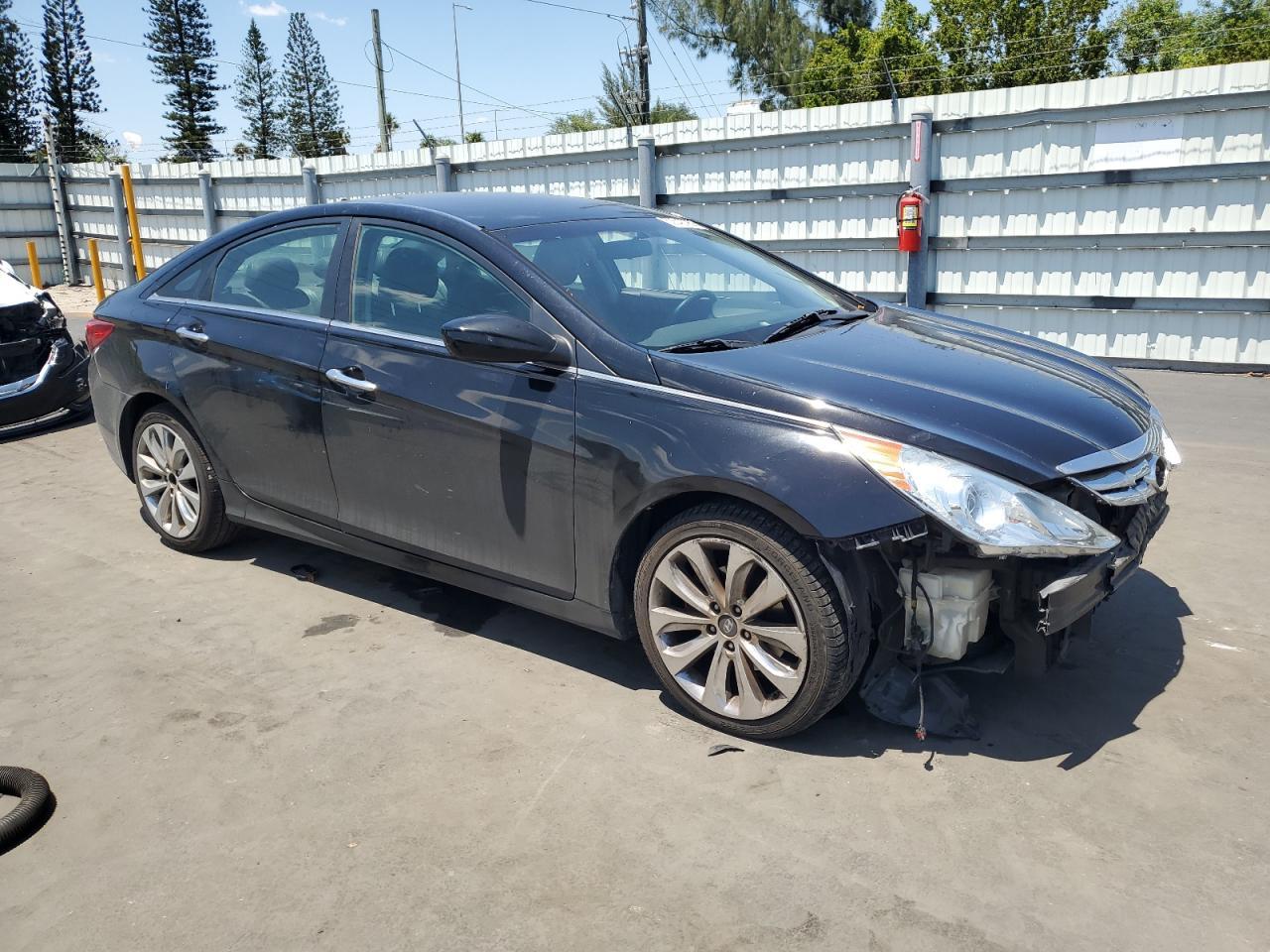 2011 HYUNDAI SONATA