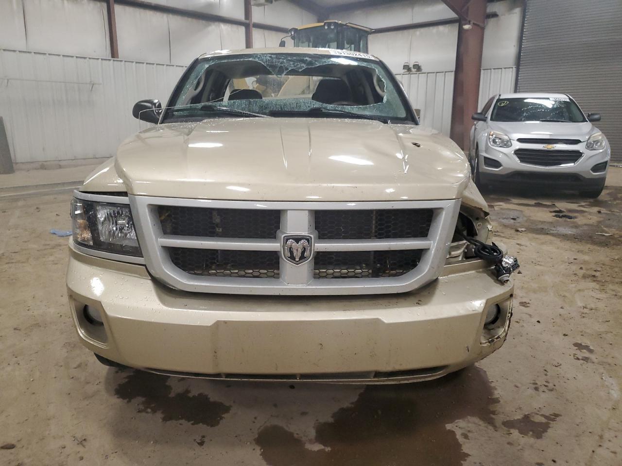 2011 DODGE Dakota