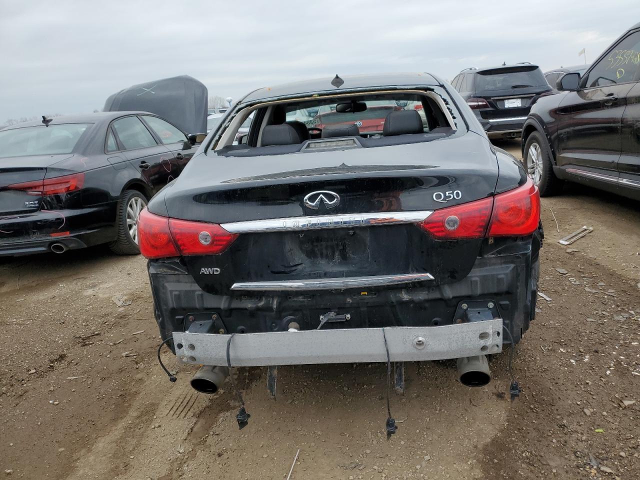 2015 INFINITI Q50
