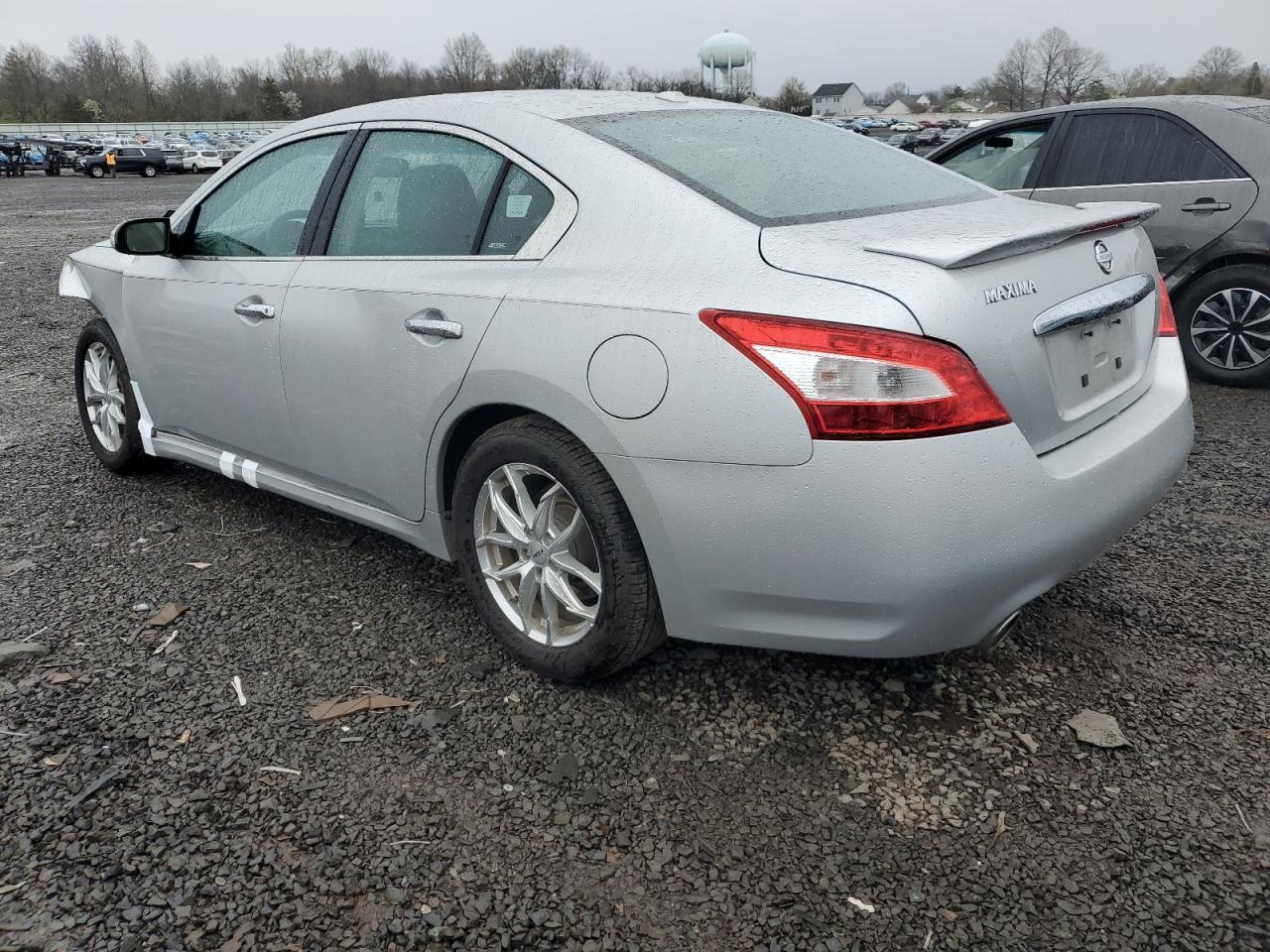 2011 NISSAN Maxima