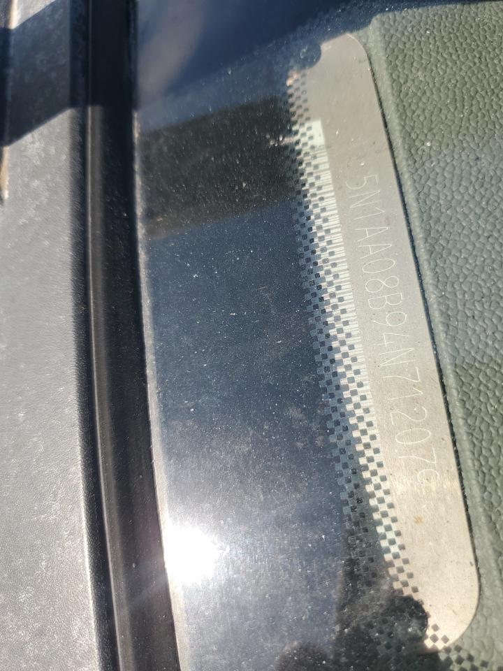 2004 NISSAN Armada