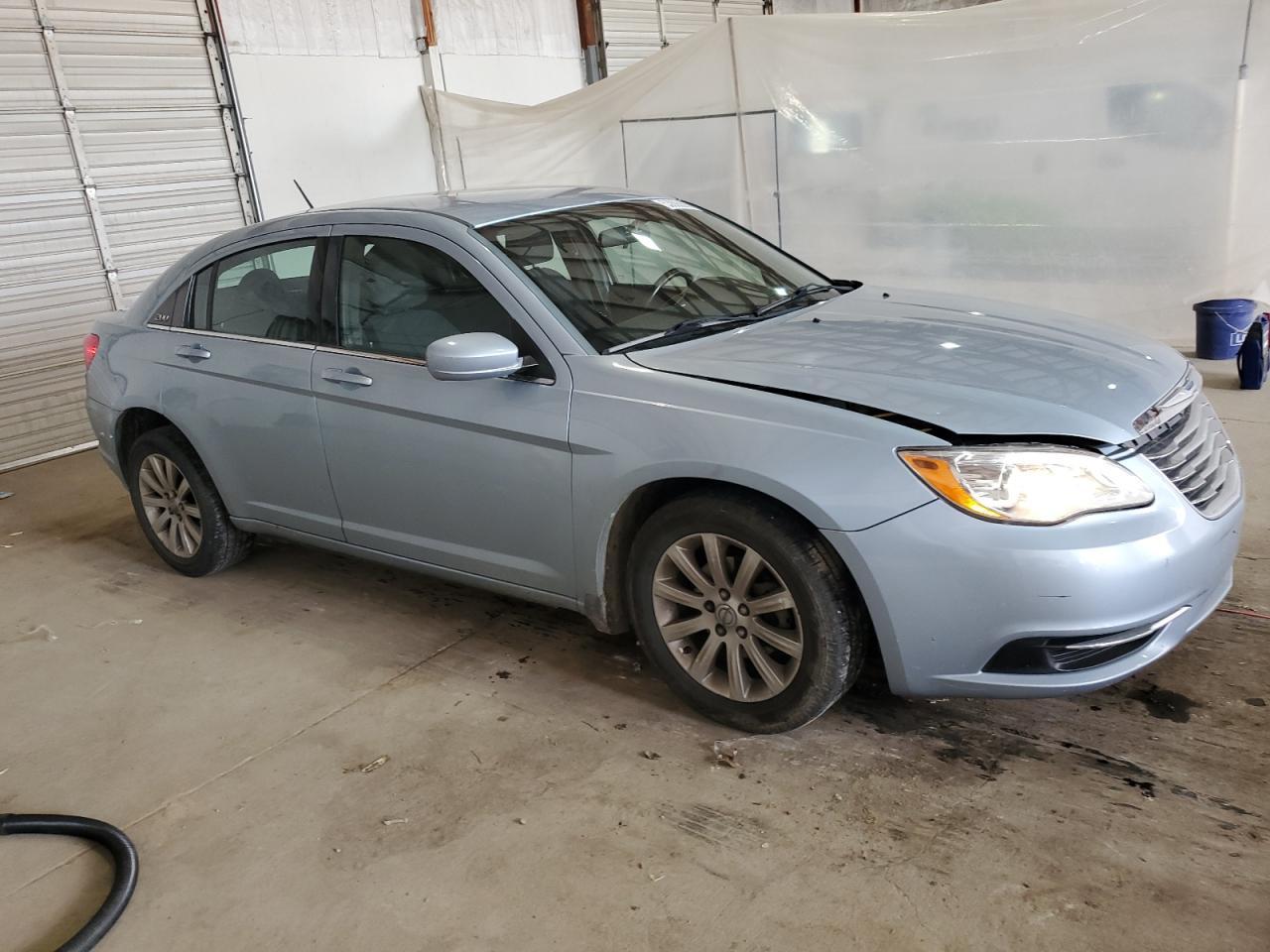 2013 CHRYSLER 200