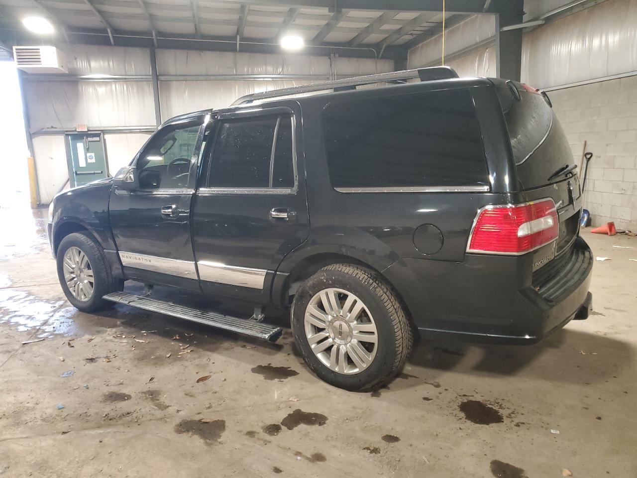 2010 LINCOLN Navigator