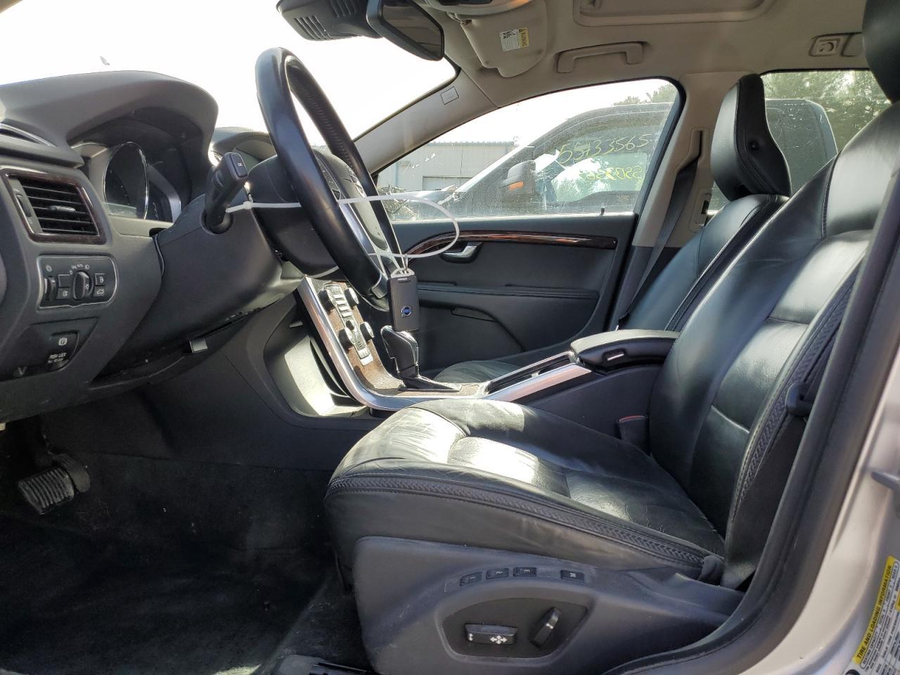 2015 VOLVO XC70