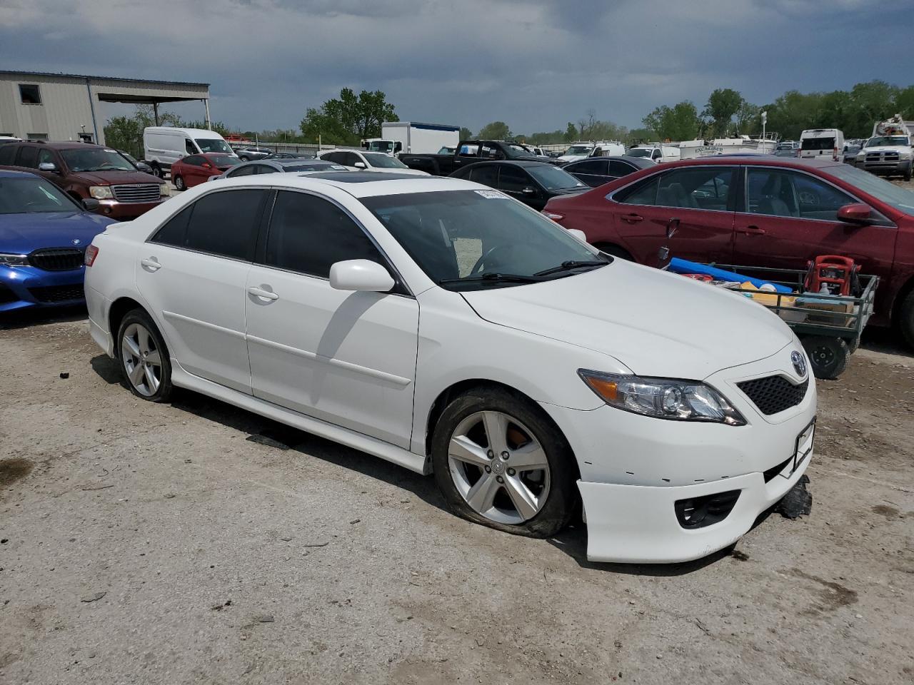 2011 TOYOTA CAMRY