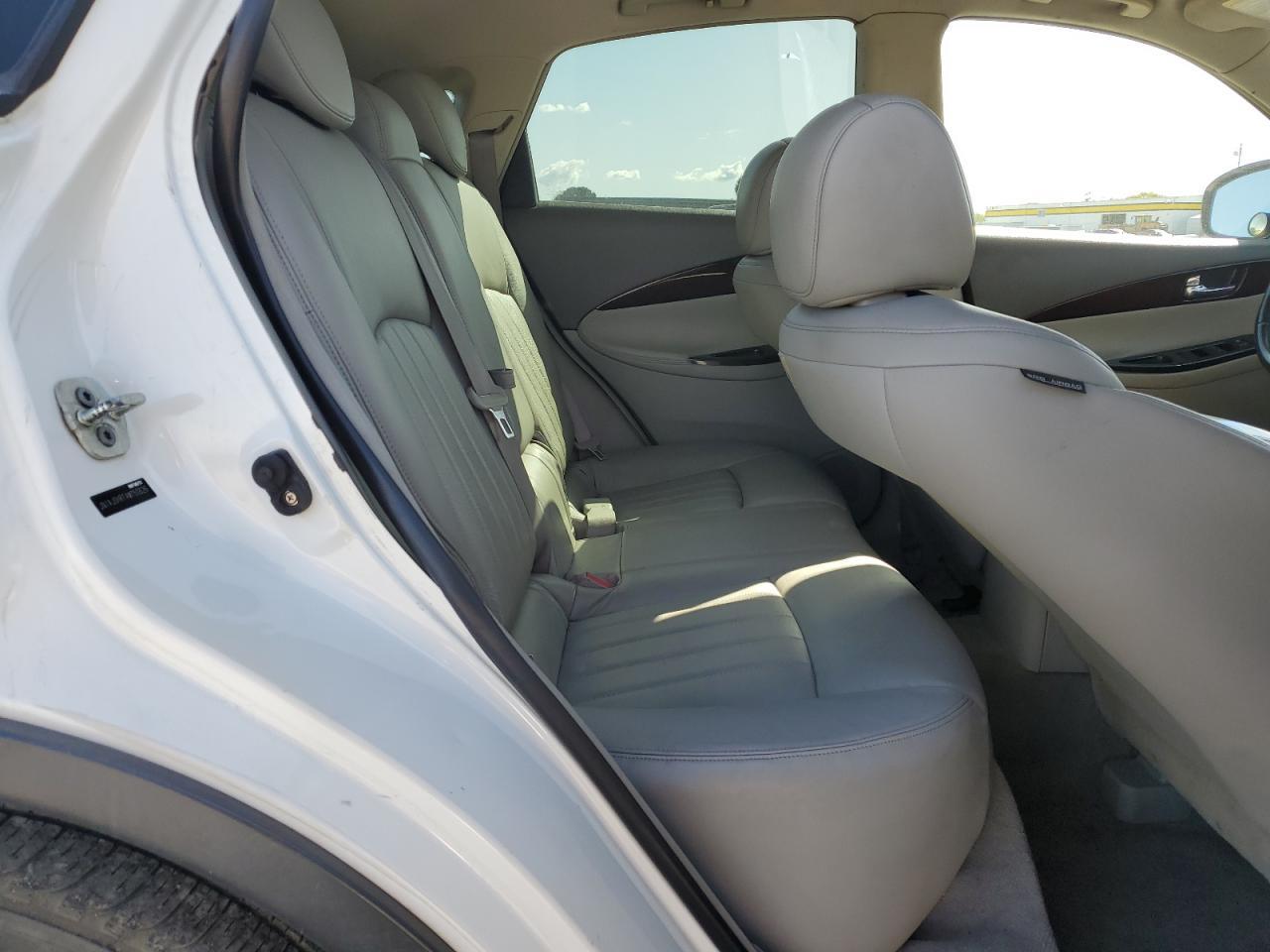 2010 INFINITI EX35