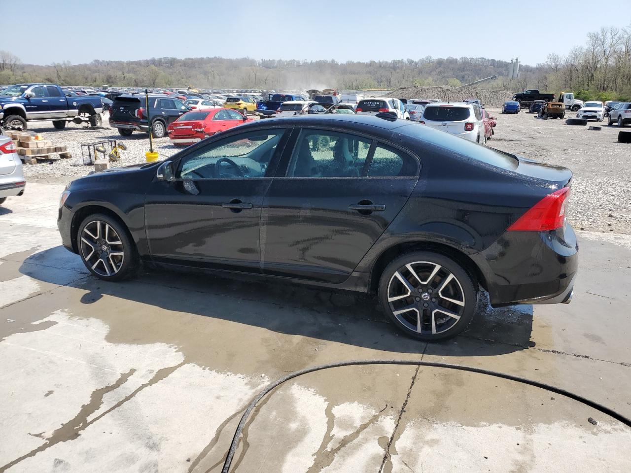2018 VOLVO S60