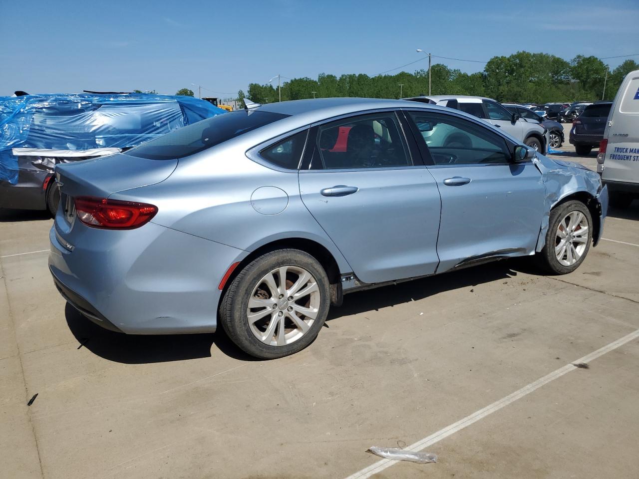 2015 CHRYSLER 200