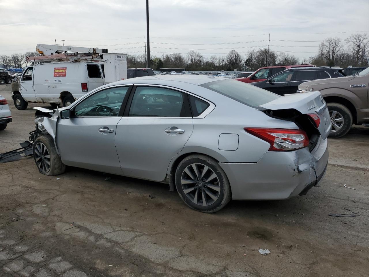 2017 NISSAN ALTIMA