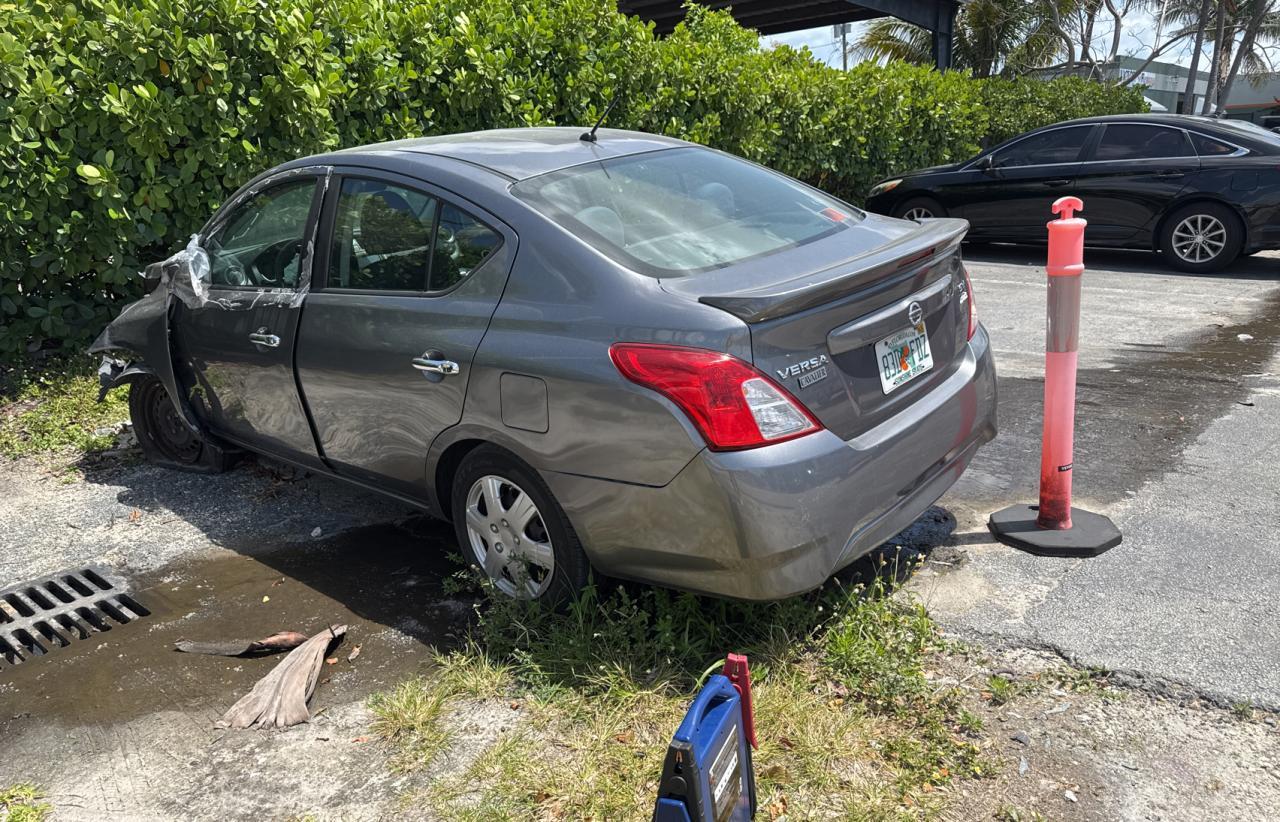 2019 NISSAN VERSA