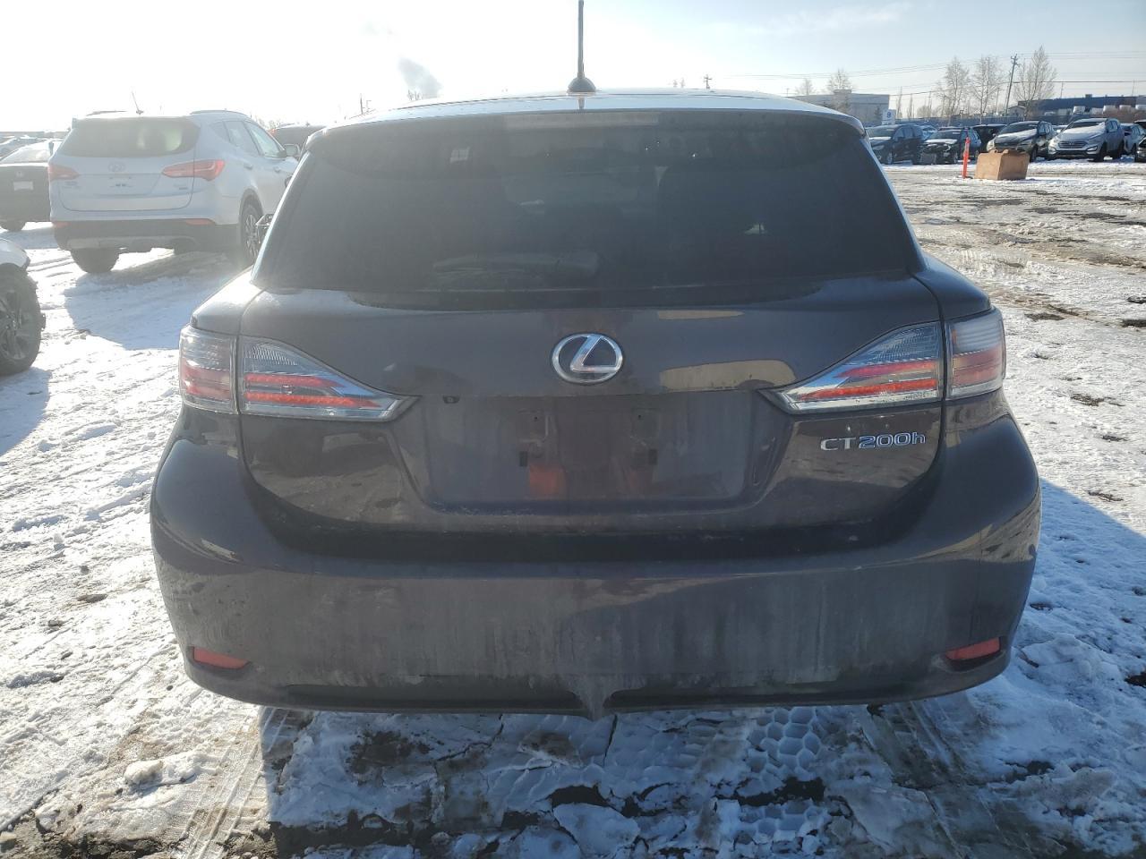 2013 LEXUS CT 200