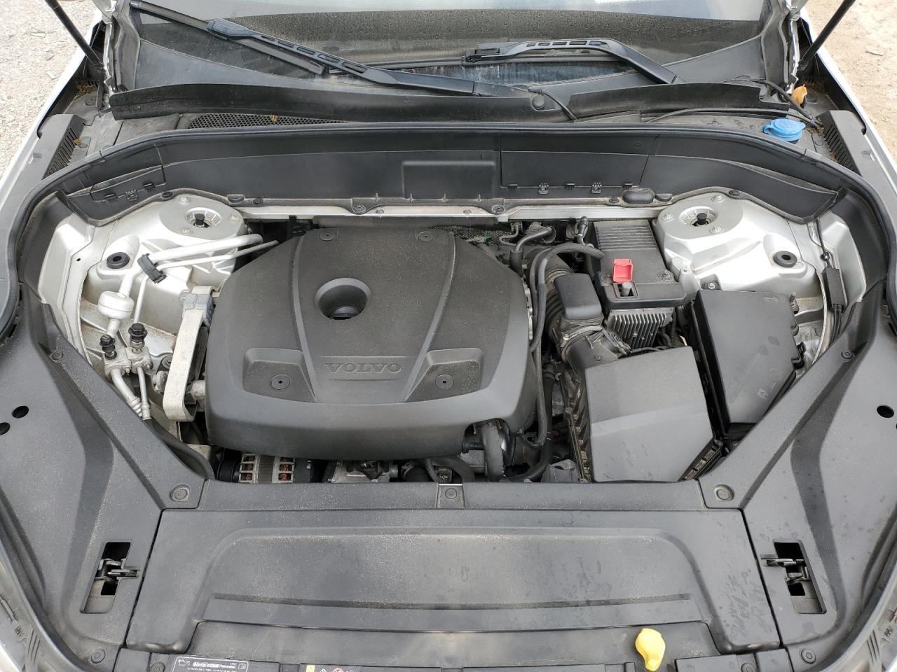 2016 VOLVO XC90