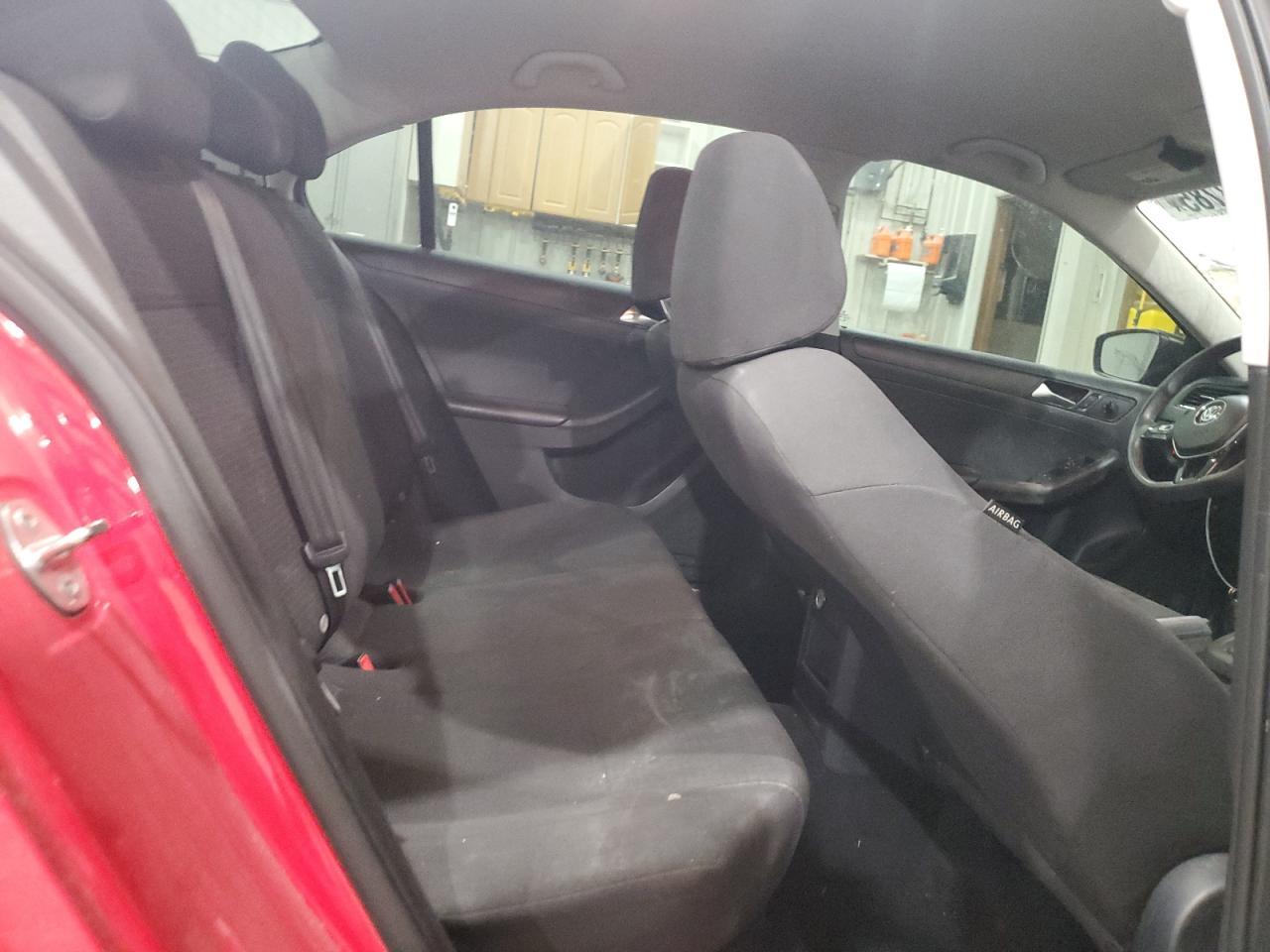 2015 VOLKSWAGEN JETTA