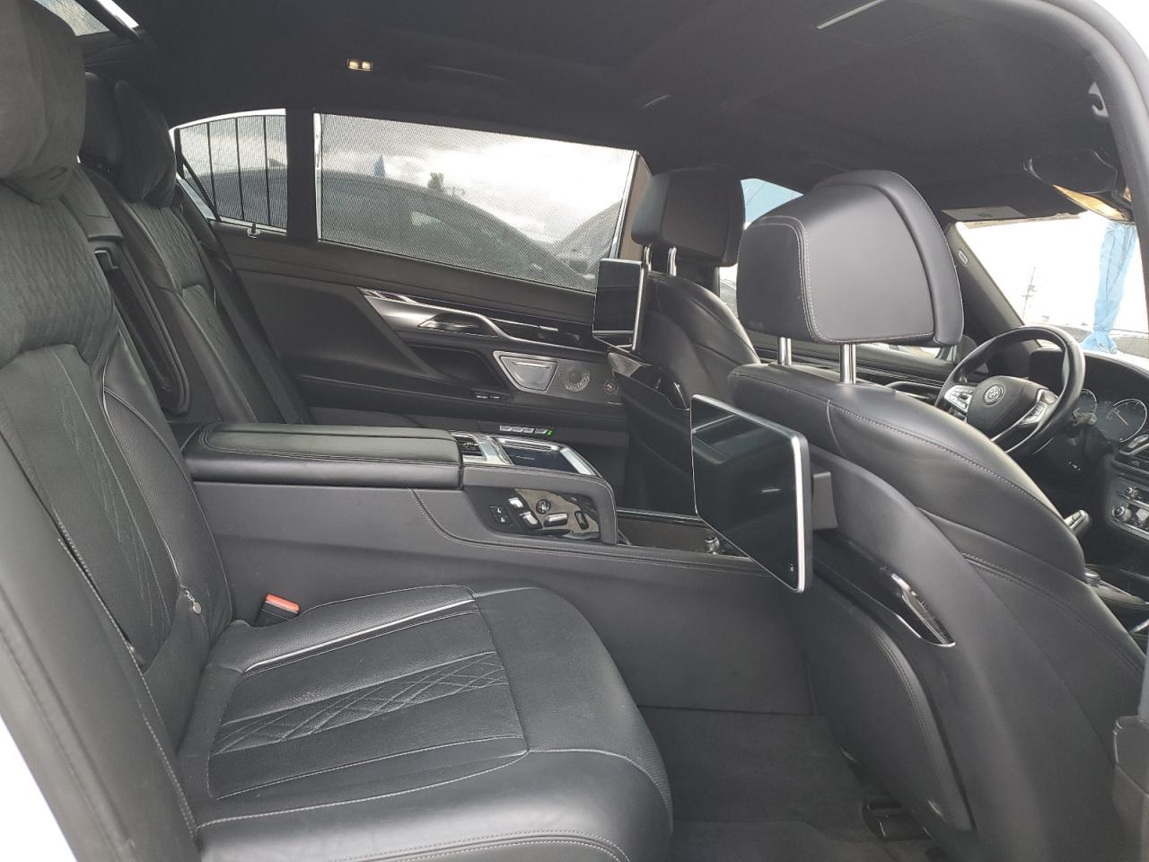 2016 BMW 7 series