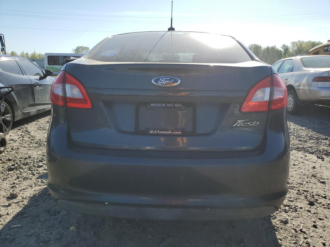 2011 FORD Fiesta
