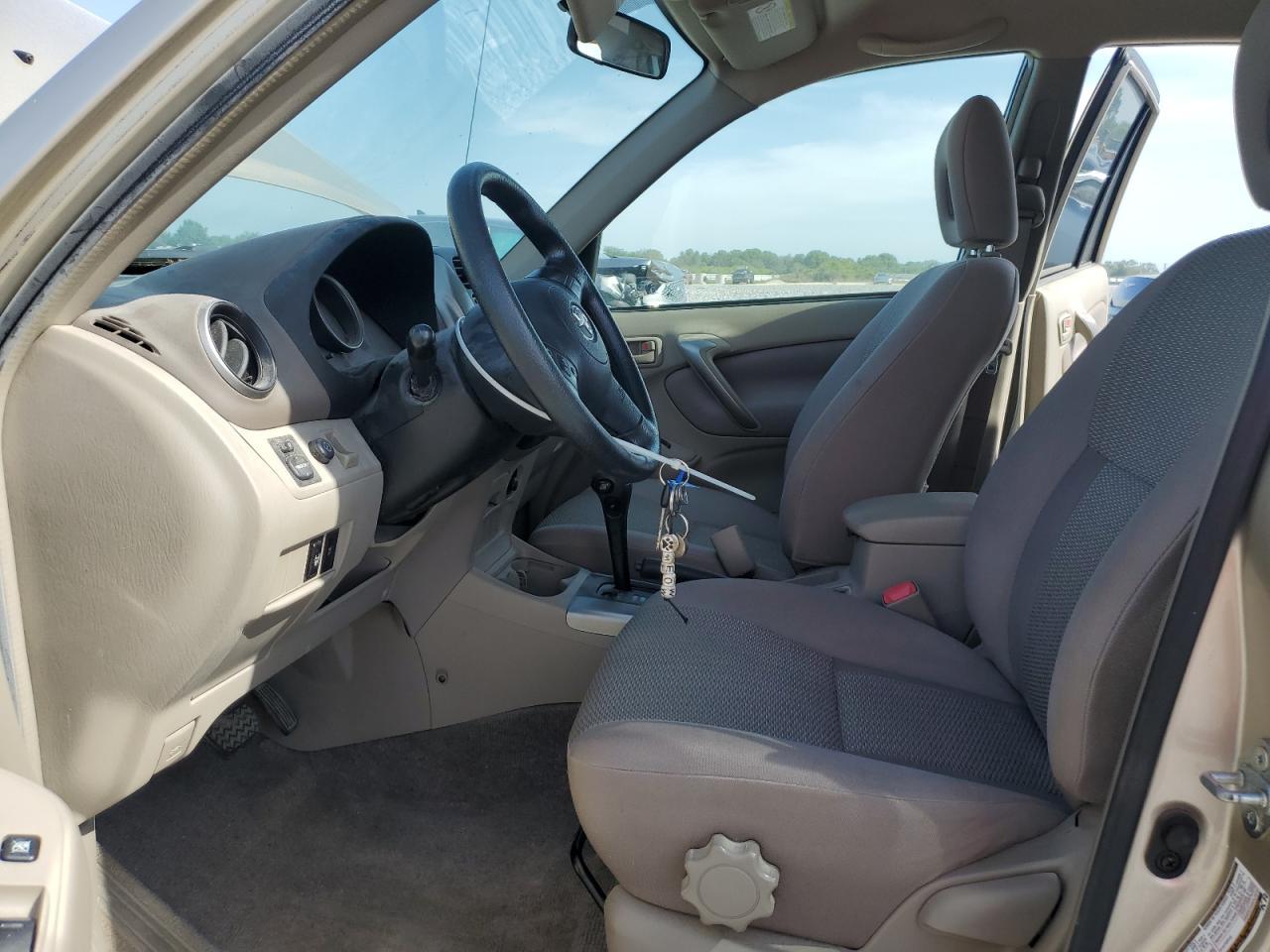 2004 TOYOTA RAV4