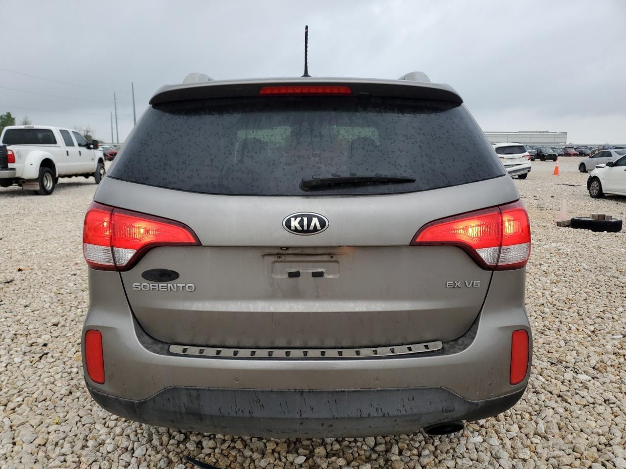 2015 KIA SORENTO