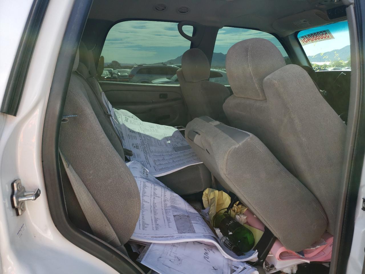 2004 CHEVROLET Tahoe