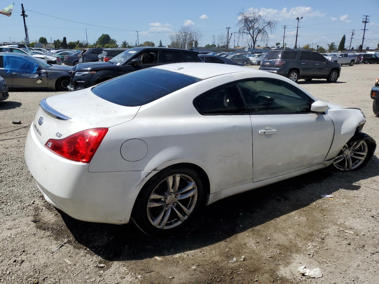 2010 INFINITI G37