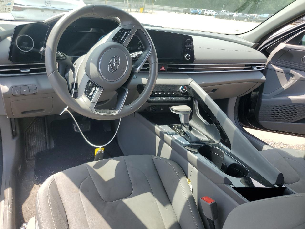 2021 HYUNDAI ELANTRA