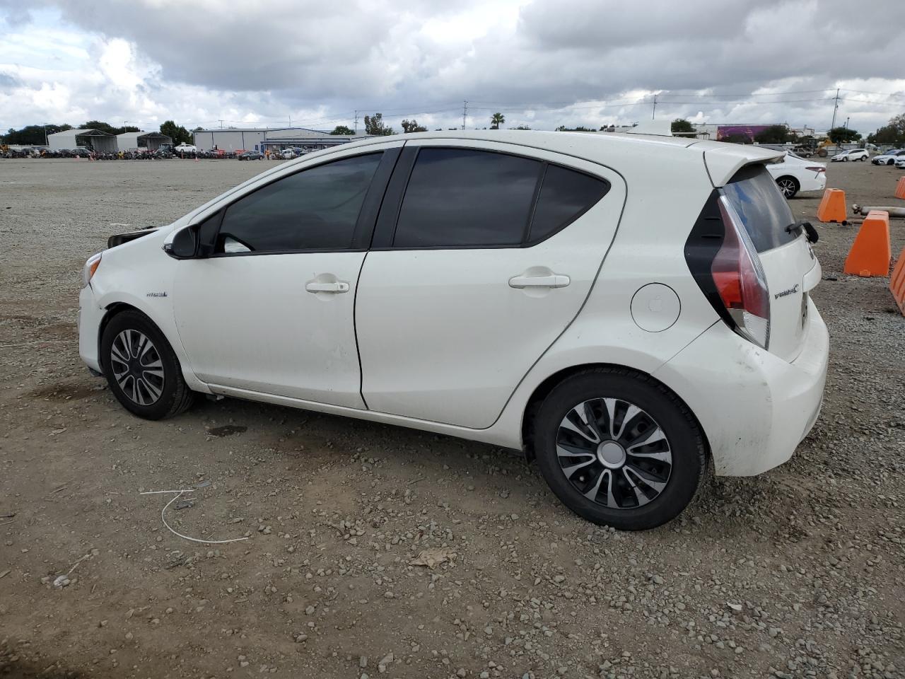 2015 TOYOTA PRIUS