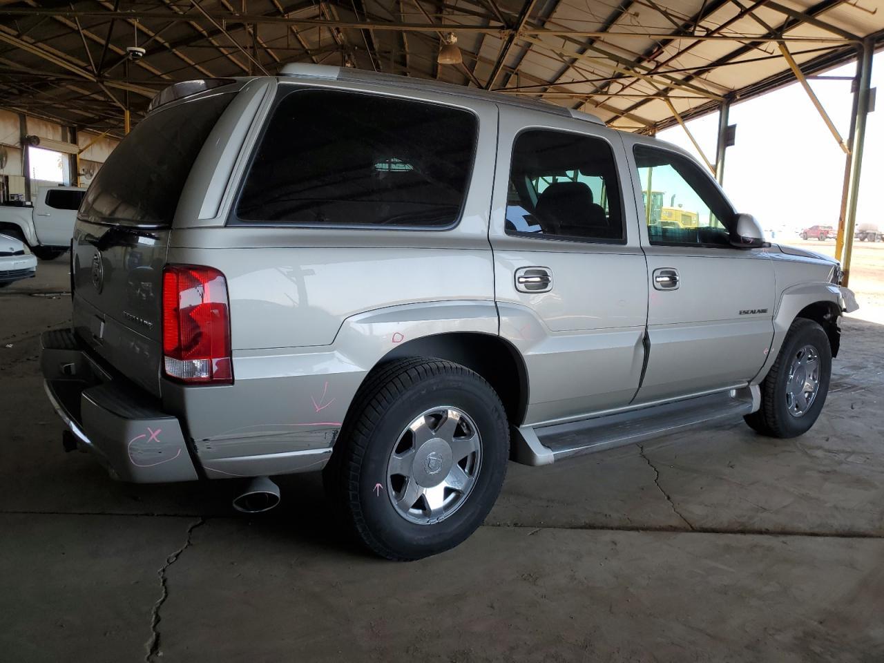 2004 CADILLAC ESCALADE