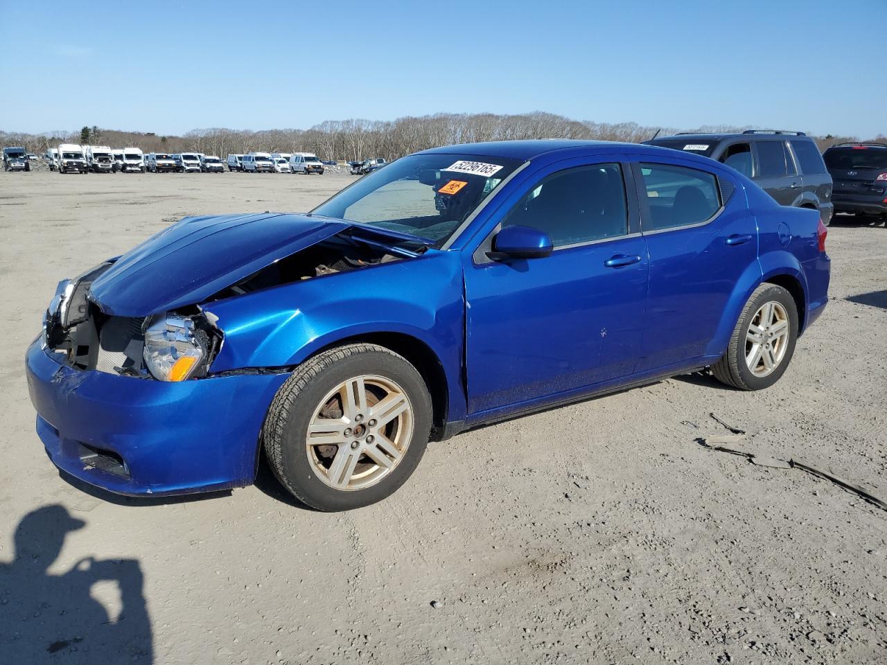 2013 DODGE Avenger