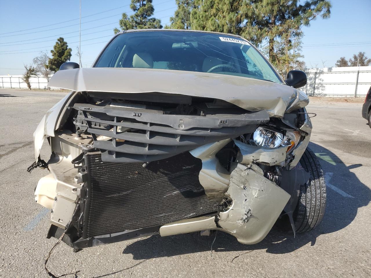 2005 CHRYSLER Town & Cou