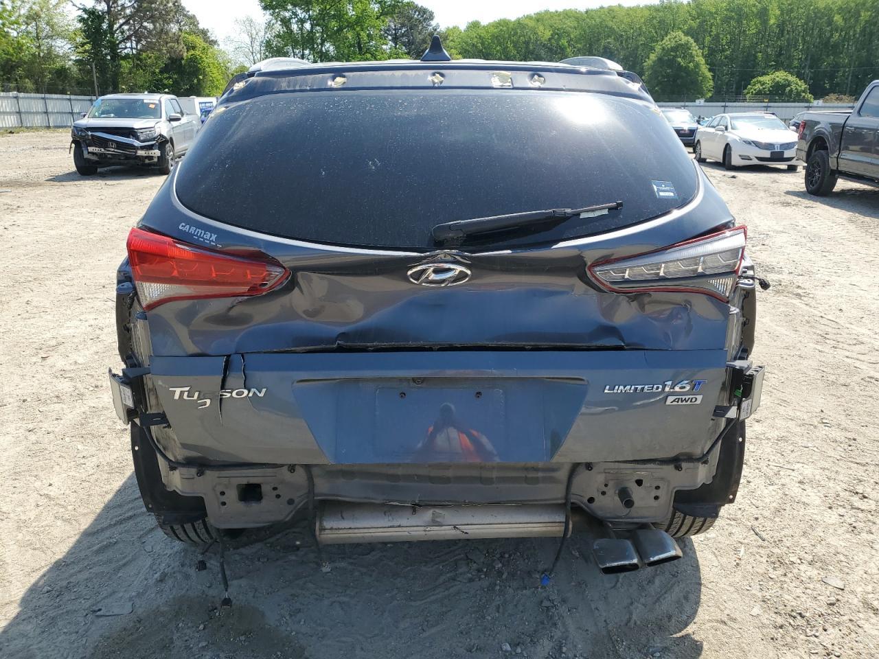 2016 HYUNDAI TUCSON