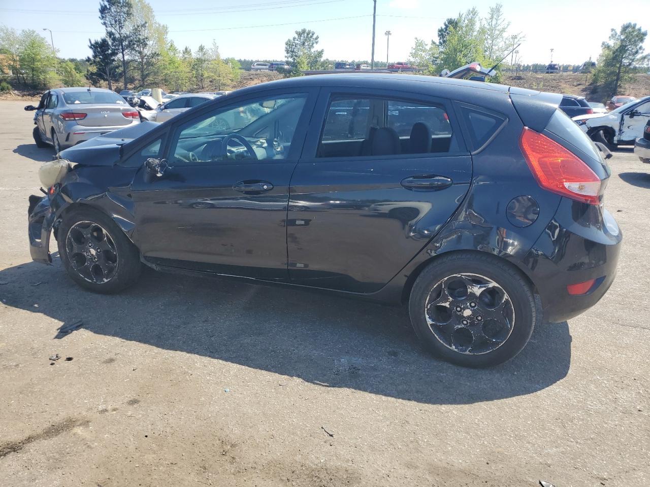 2011 FORD Fiesta