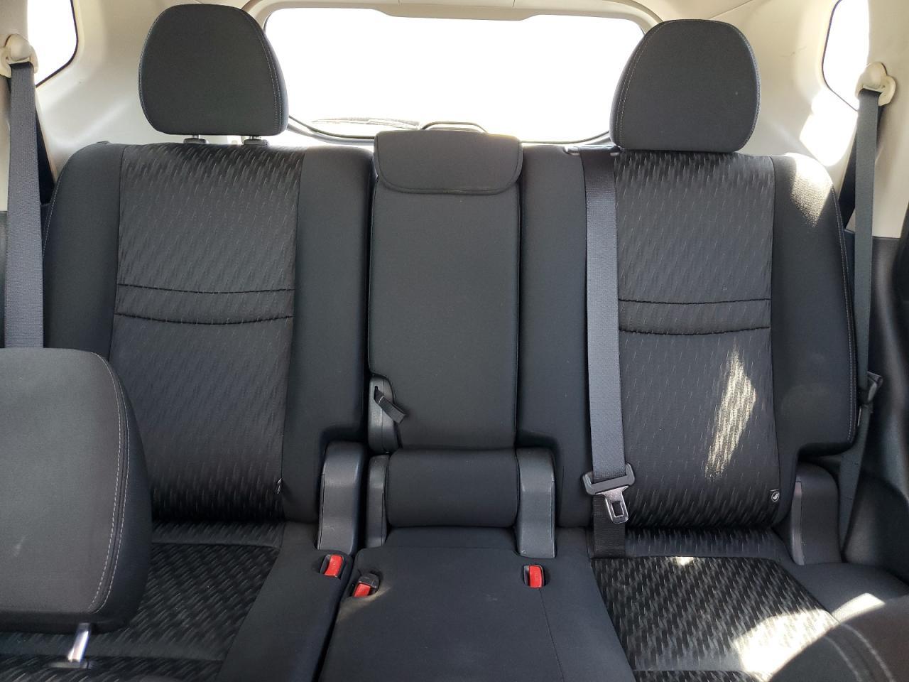 2017 NISSAN ROGUE