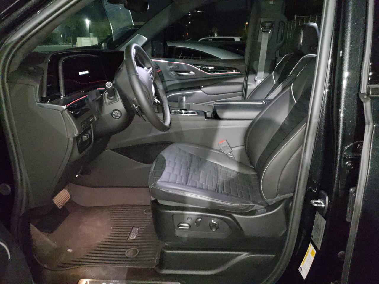 2024 CADILLAC ESCALADE