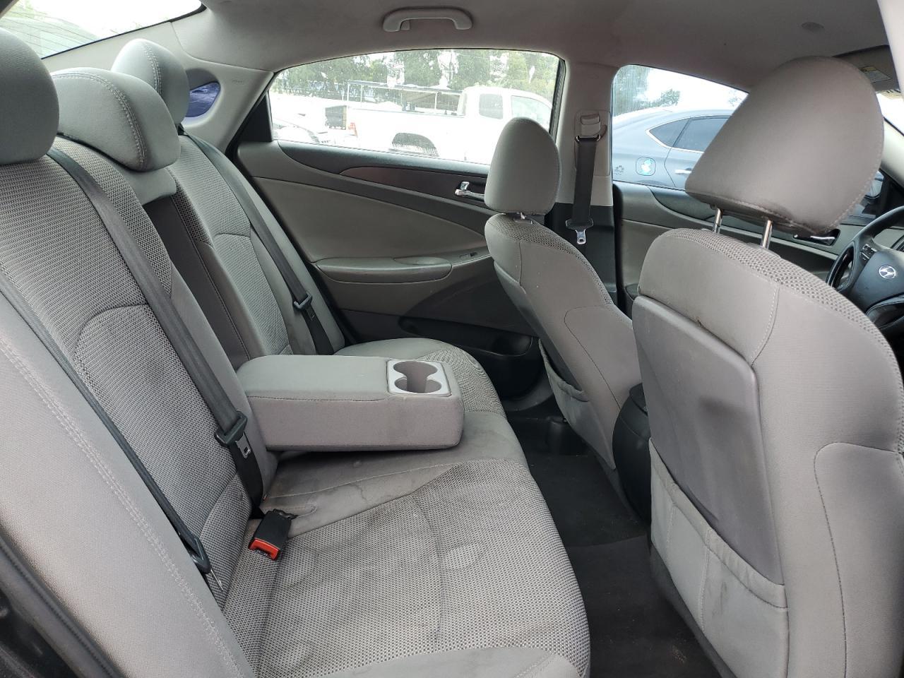 2013 HYUNDAI SONATA