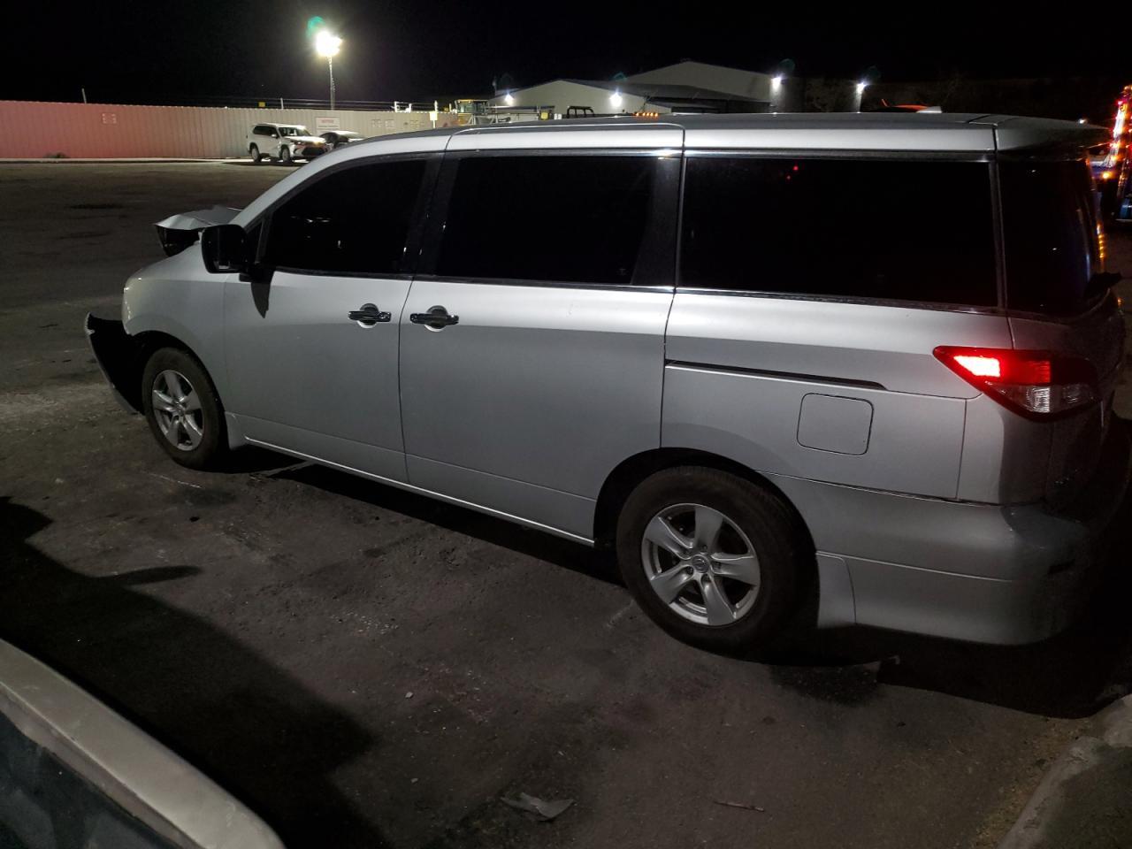 2015 NISSAN Quest