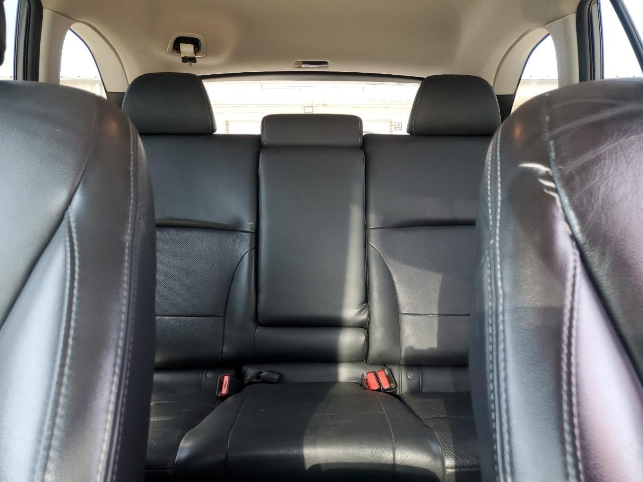 2015 SUBARU Outback