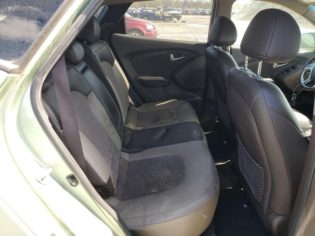 2012 HYUNDAI TUCSON