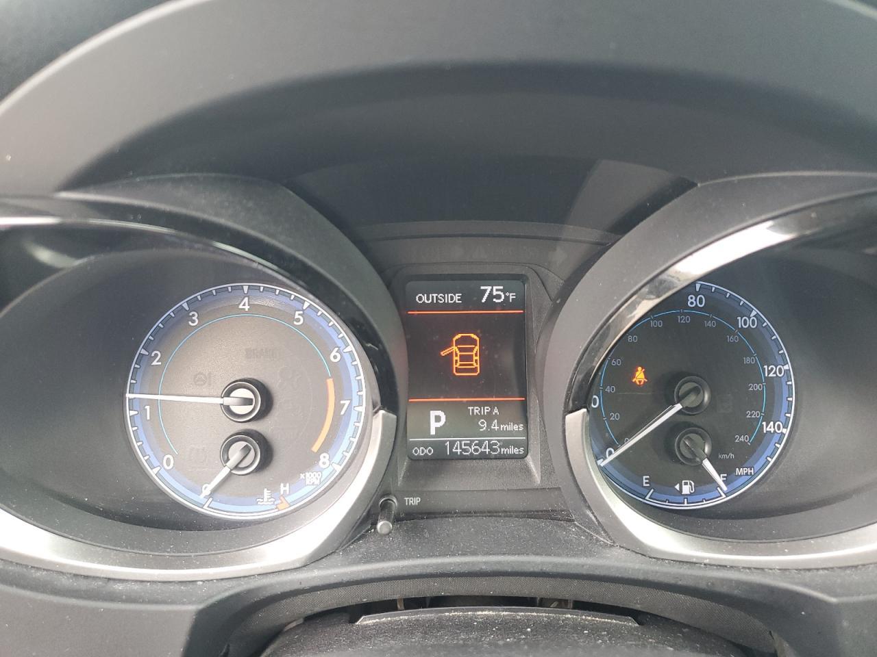 2016 TOYOTA COROLLA