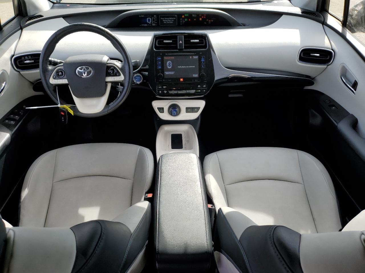 2016 TOYOTA PRIUS