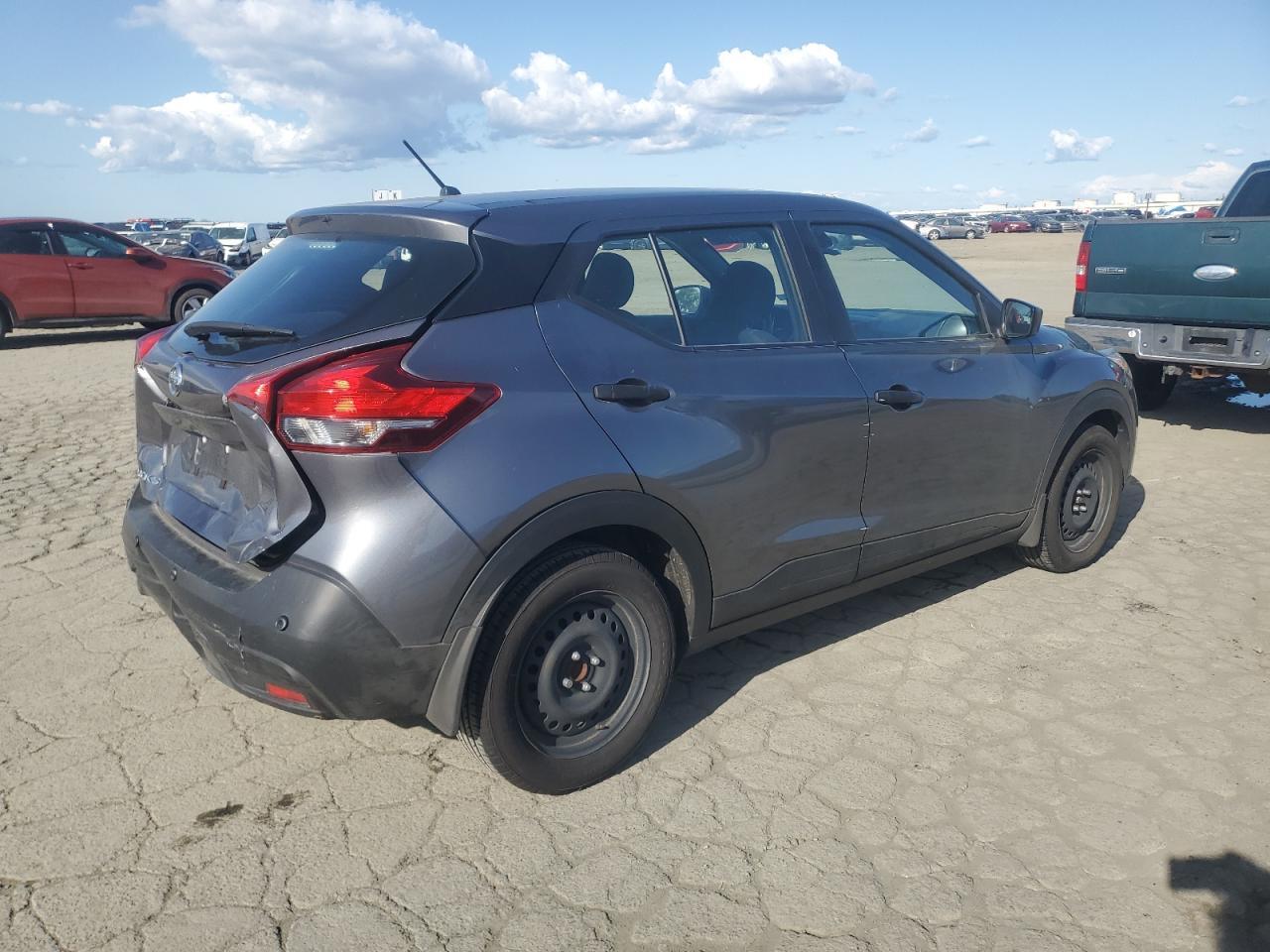 2020 NISSAN KICKS