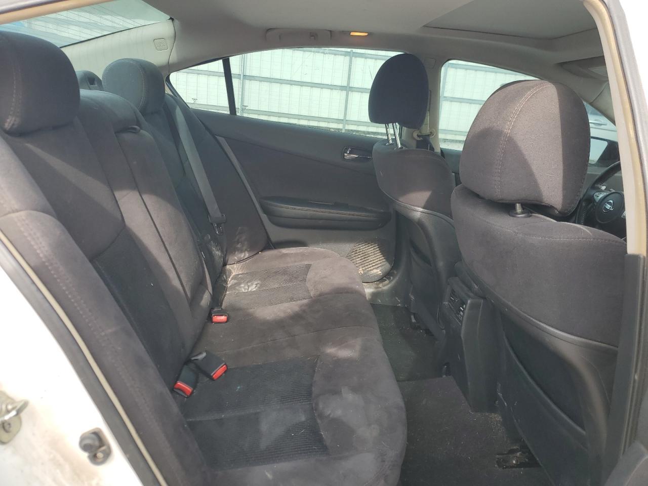 2013 NISSAN Maxima