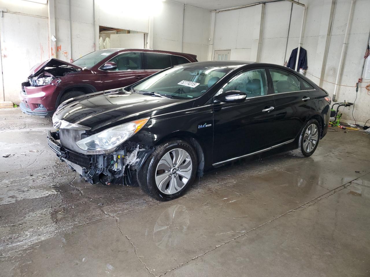 2013 HYUNDAI SONATA