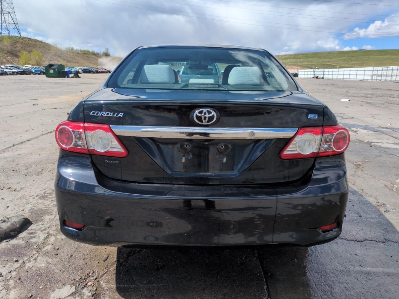 2011 TOYOTA COROLLA