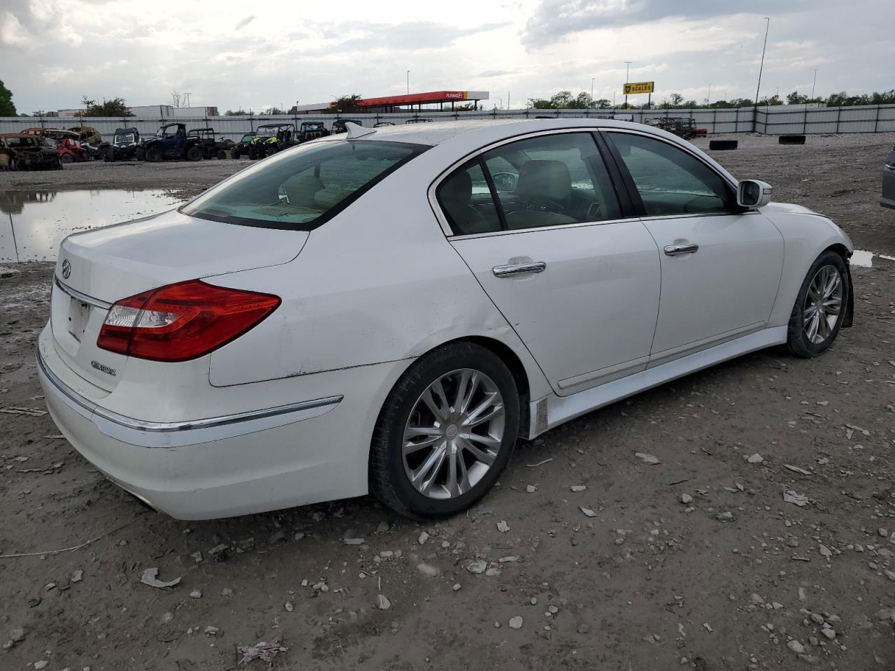 2012 HYUNDAI GENESIS