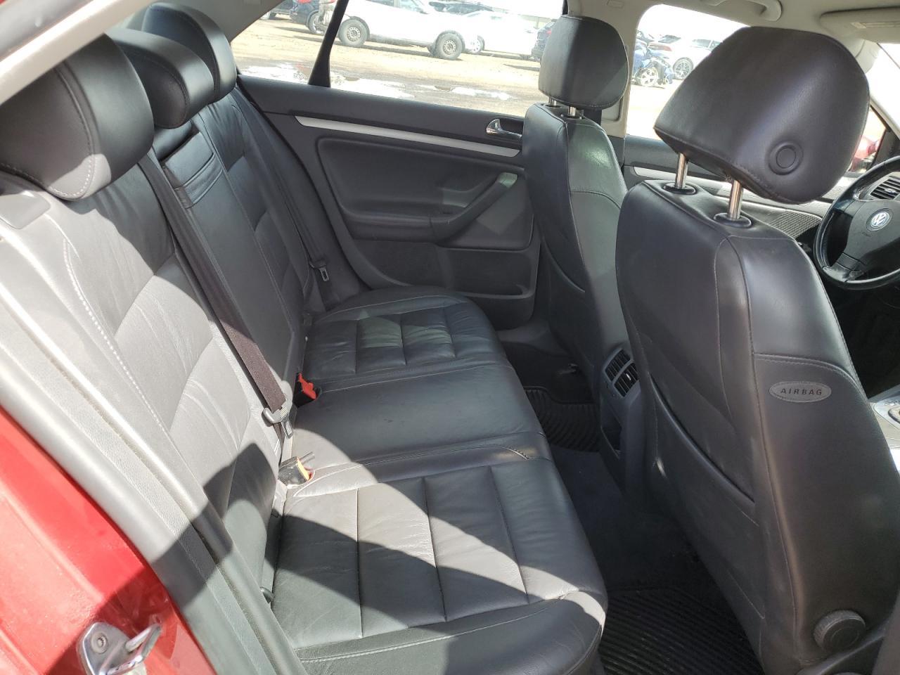 2006 VOLKSWAGEN JETTA