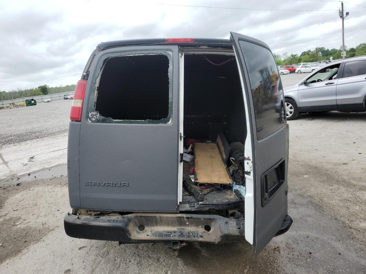 2003 GMC Savana