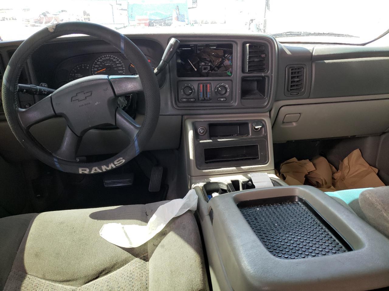 2004 CHEVROLET Tahoe